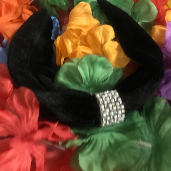 Headband with Rhinestones - Picture 7 of 8